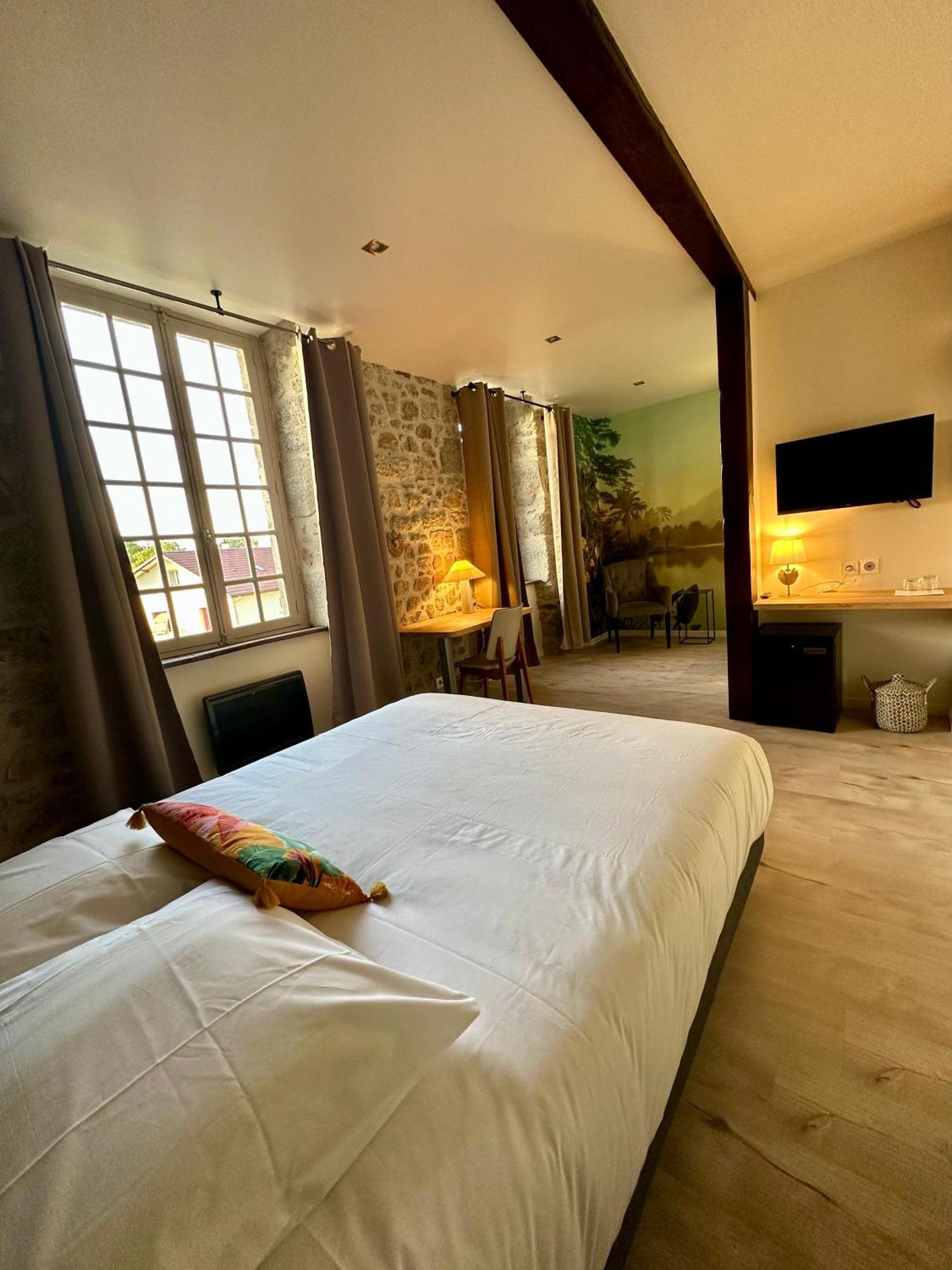 Chateau De La Borde A Ussel, Centre-Ville, Proche Autoroute A89 Ussel  Ngoại thất bức ảnh